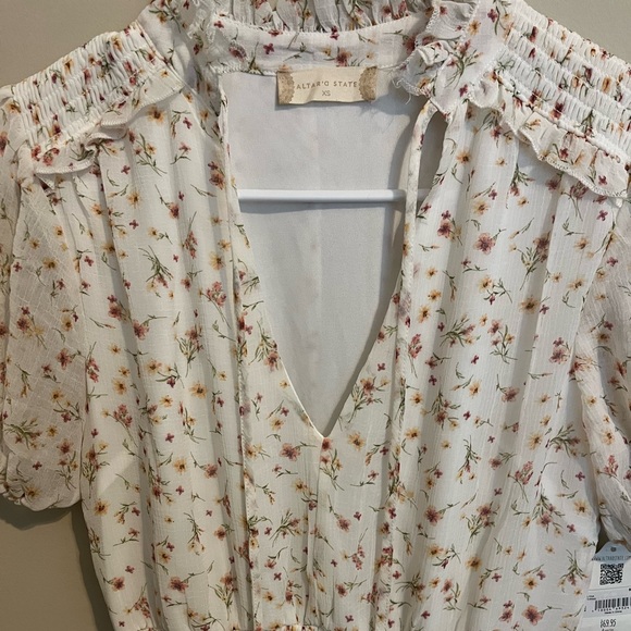 Alter’d State dress with flowers! - Picture 5 of 9